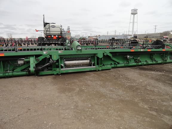 Image of John Deere 745FD equipment image 3