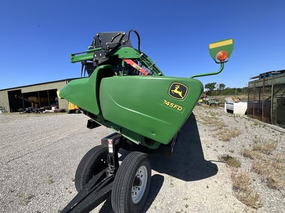 Image of John Deere 745FD equipment image 4
