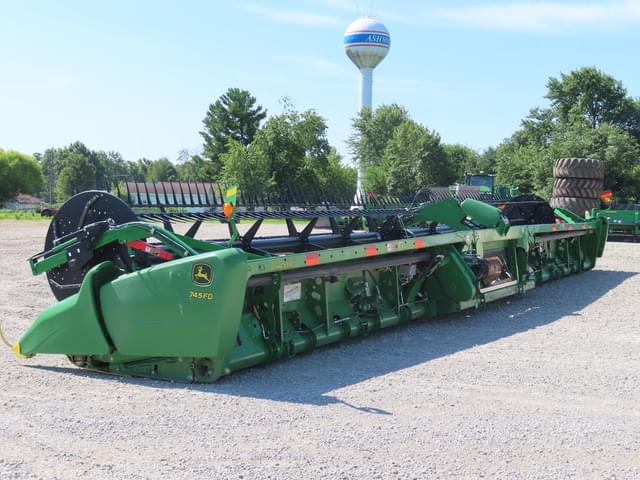 Image of John Deere 745FD equipment image 2
