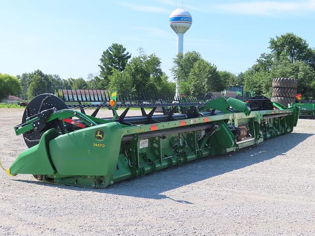 Image of John Deere 745FD equipment image 2