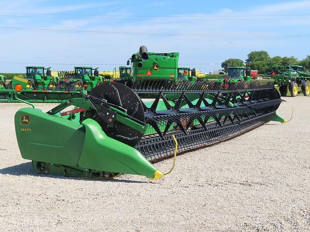 Image of John Deere 745FD equipment image 3