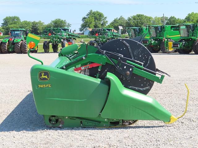 Image of John Deere 745FD equipment image 4
