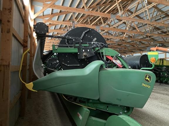 Image of John Deere 745FD equipment image 3