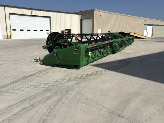 Image of John Deere 745FD equipment image 3