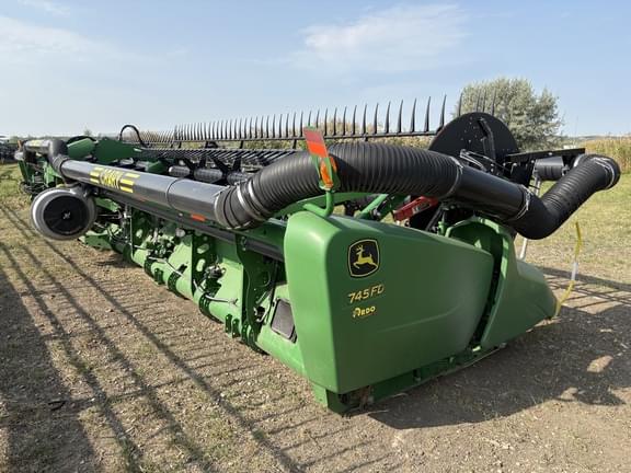 Image of John Deere 745FD equipment image 2