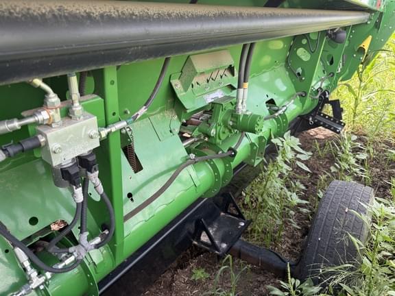Image of John Deere 745FD equipment image 3