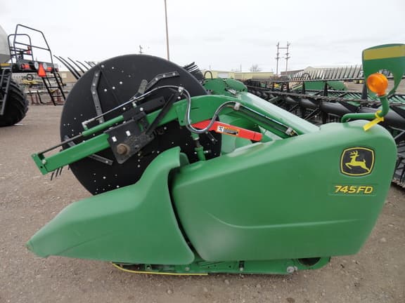 Image of John Deere 745FD Primary image