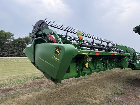 2019 John Deere 745FD Equipment Image0