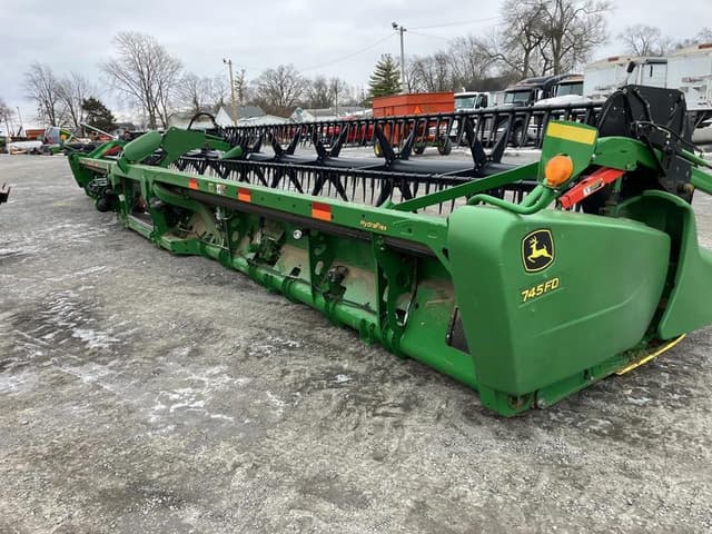 Image of John Deere 745FD equipment image 3