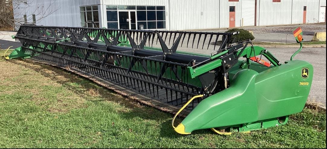 2019 John Deere 745FD Equipment Image0