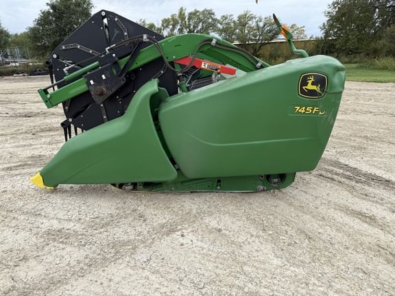 2019 John Deere 745FD Equipment Image0