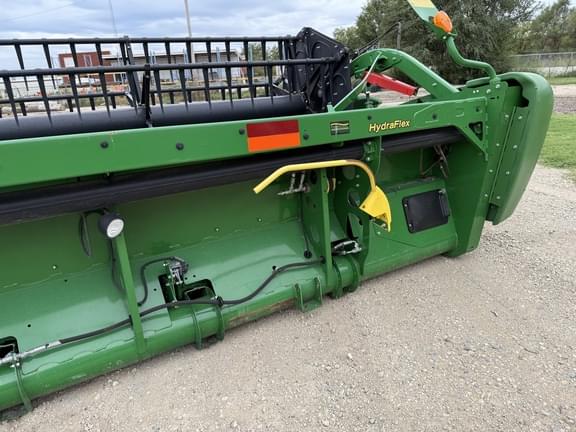 Image of John Deere 745FD equipment image 4