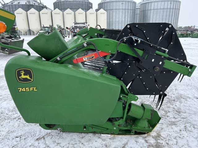 Image of John Deere 745FD equipment image 3