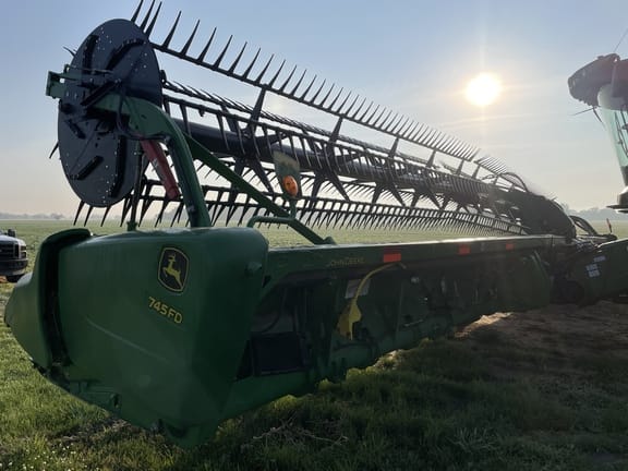 2019 John Deere 745FD Equipment Image0