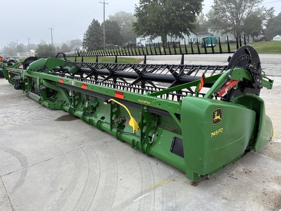 Image of John Deere 745FD equipment image 4