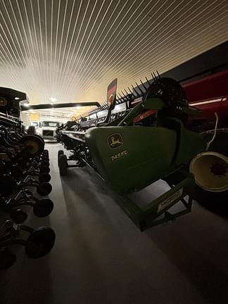 Image of John Deere 745FD equipment image 2