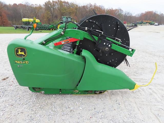 Image of John Deere 745FD equipment image 2