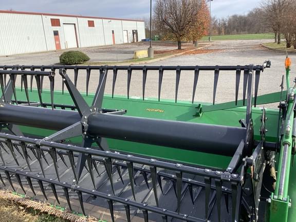 Image of John Deere 745FD equipment image 4