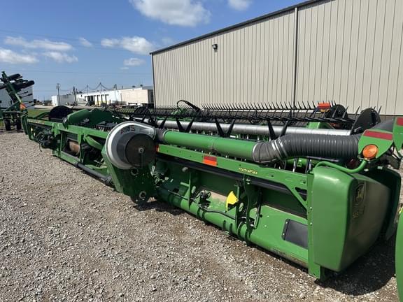 Image of John Deere 745FD equipment image 2