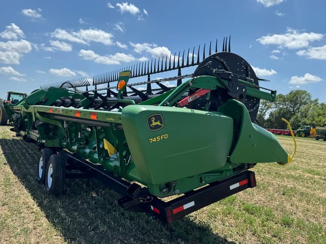 Image of John Deere 745FD equipment image 4