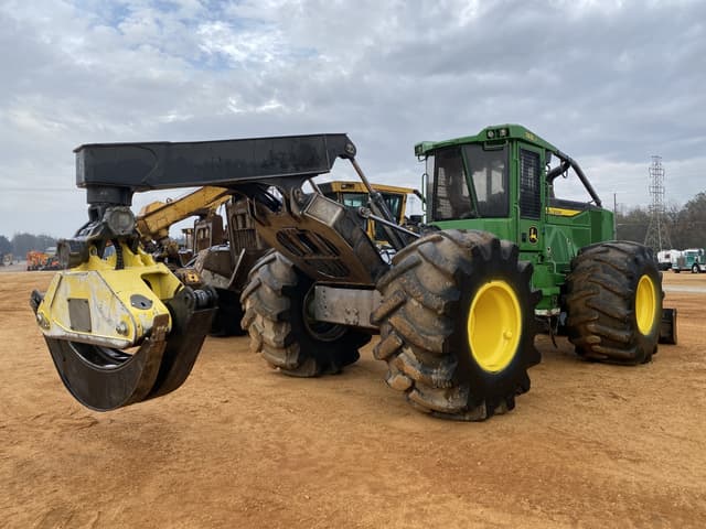 Image of John Deere 748L-II equipment image 2