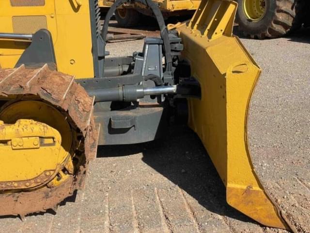 Image of John Deere 750K LGP equipment image 2