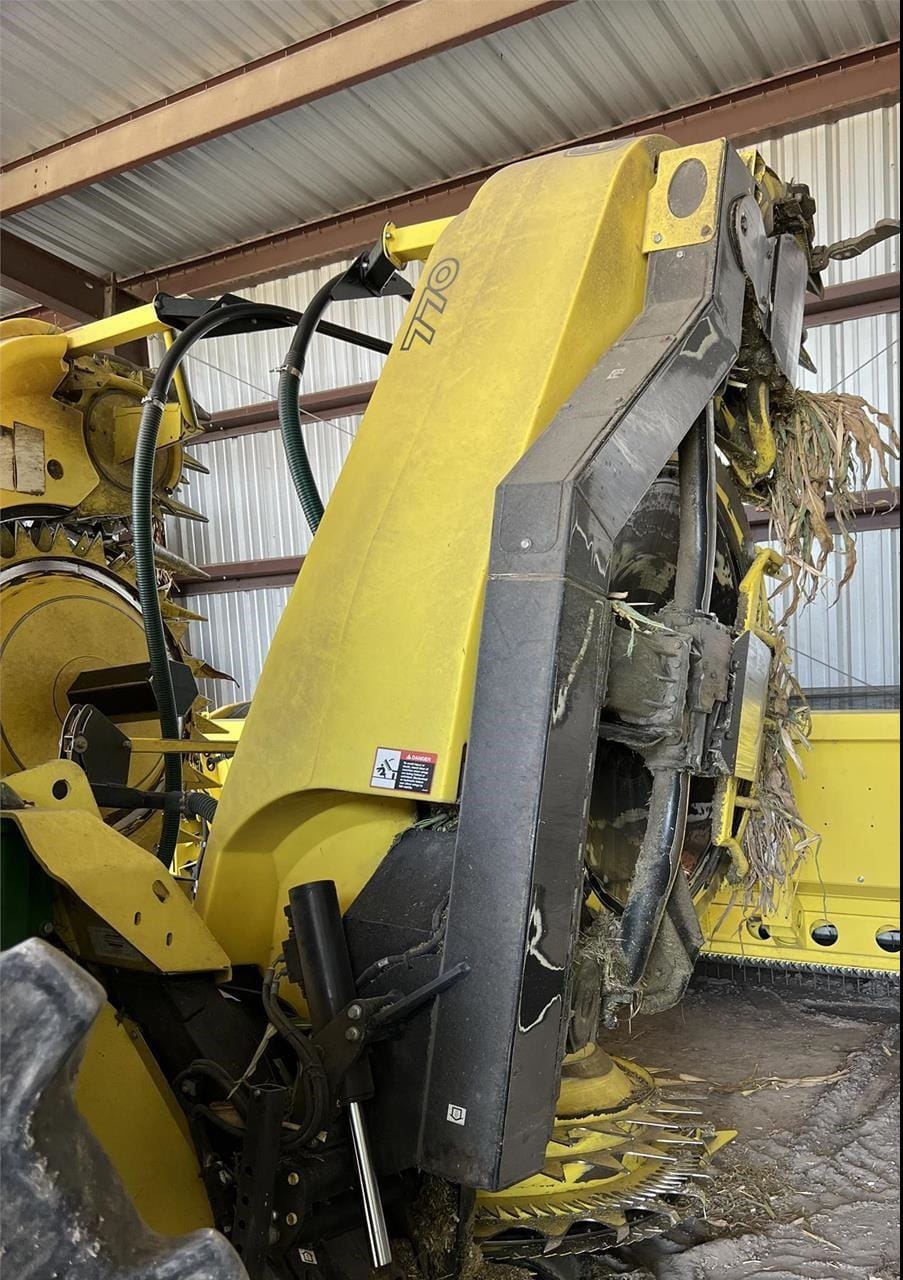 2019 John Deere 770 Equipment Image0