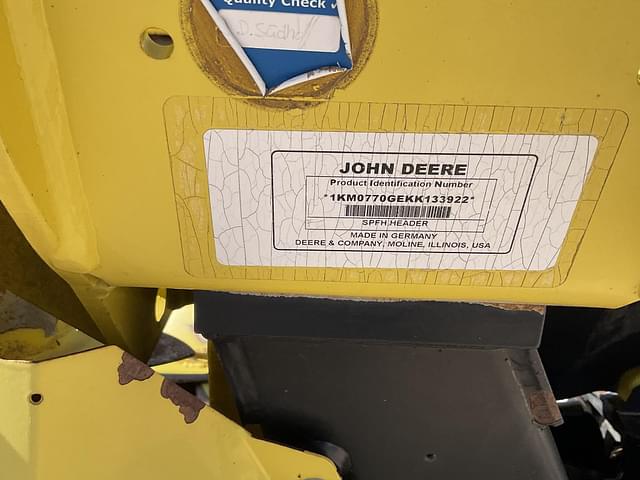 Image of John Deere 770 equipment image 2