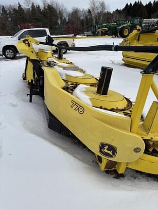Image of John Deere 770 equipment image 4