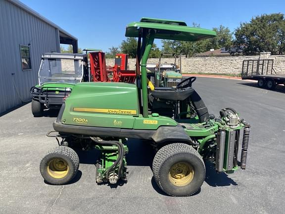 Image of John Deere 7700A equipment image 2