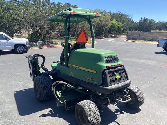 Image of John Deere 7700A equipment image 4