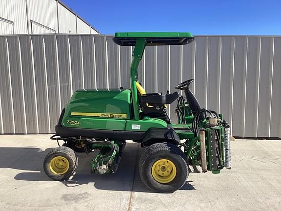 Image of John Deere 7700A equipment image 3