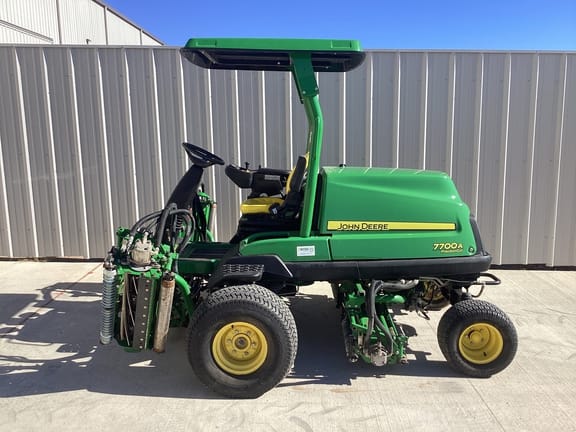 Main image John Deere 7700A