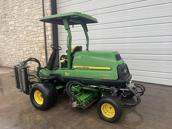 Image of John Deere 7700A equipment image 2