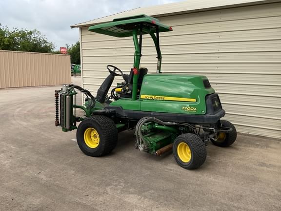 Image of John Deere 7700A equipment image 2