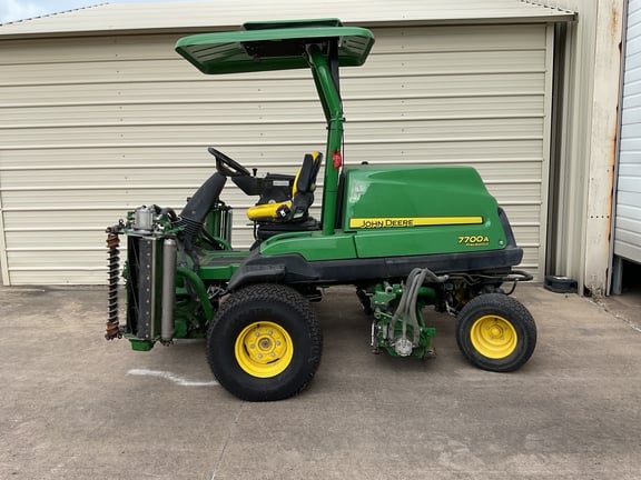 Main image John Deere 7700A