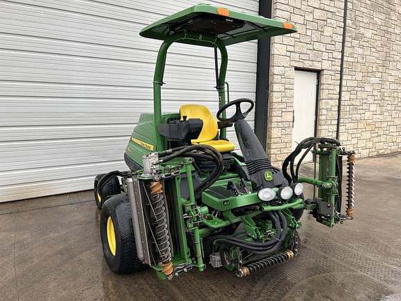 Image of John Deere 7700A equipment image 2