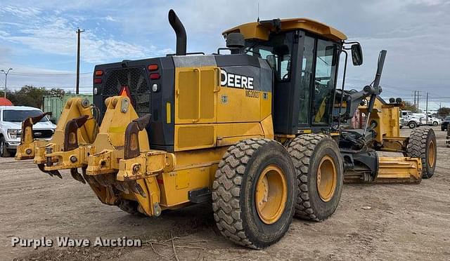 Image of John Deere 770G equipment image 4