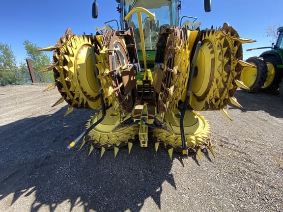 Image of John Deere 772 Primary image