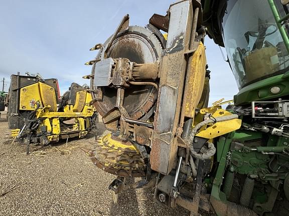 Image of John Deere 772 equipment image 1