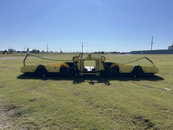 Image of John Deere 772 equipment image 4