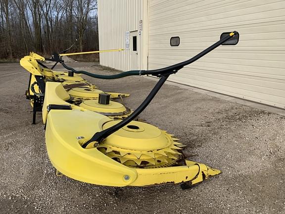 Image of John Deere 772 equipment image 1