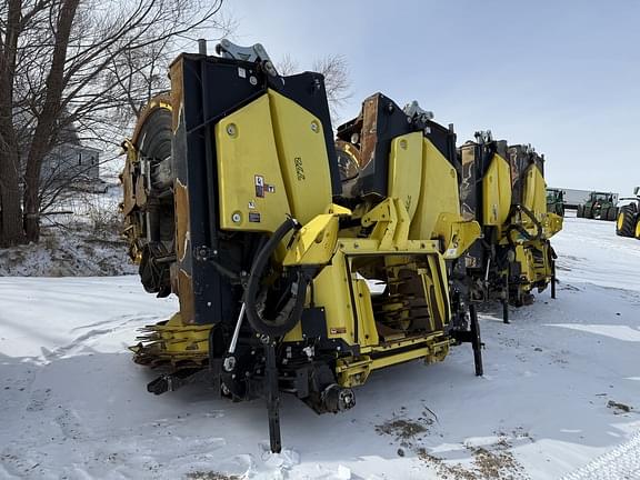 Image of John Deere 772 Primary image