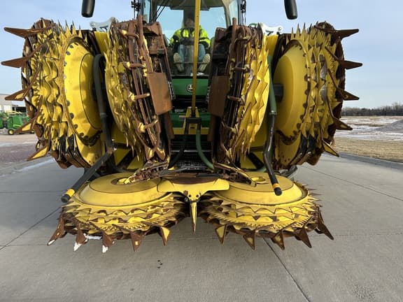 Image of John Deere 772 equipment image 2