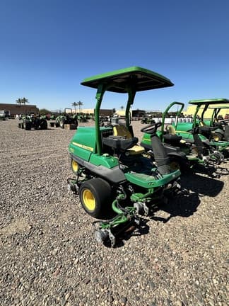Image of John Deere 8000A equipment image 3