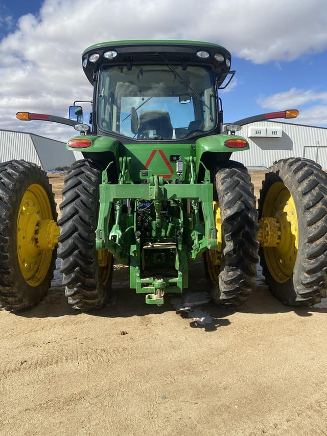 Image of John Deere 8245R equipment image 2