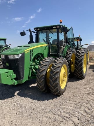 Main image John Deere 8245R