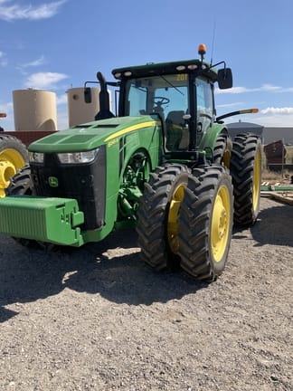 Main image John Deere 8245R