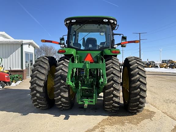 Image of John Deere 8245R equipment image 3