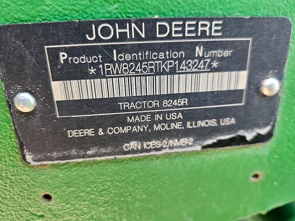 Image of John Deere 8245R equipment image 4